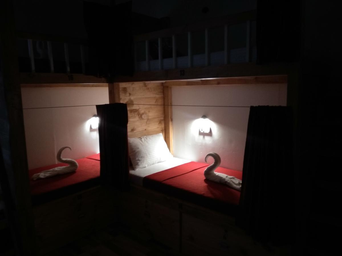 Hostel Curlies Zulu Land Anjuna Zewnętrze zdjęcie