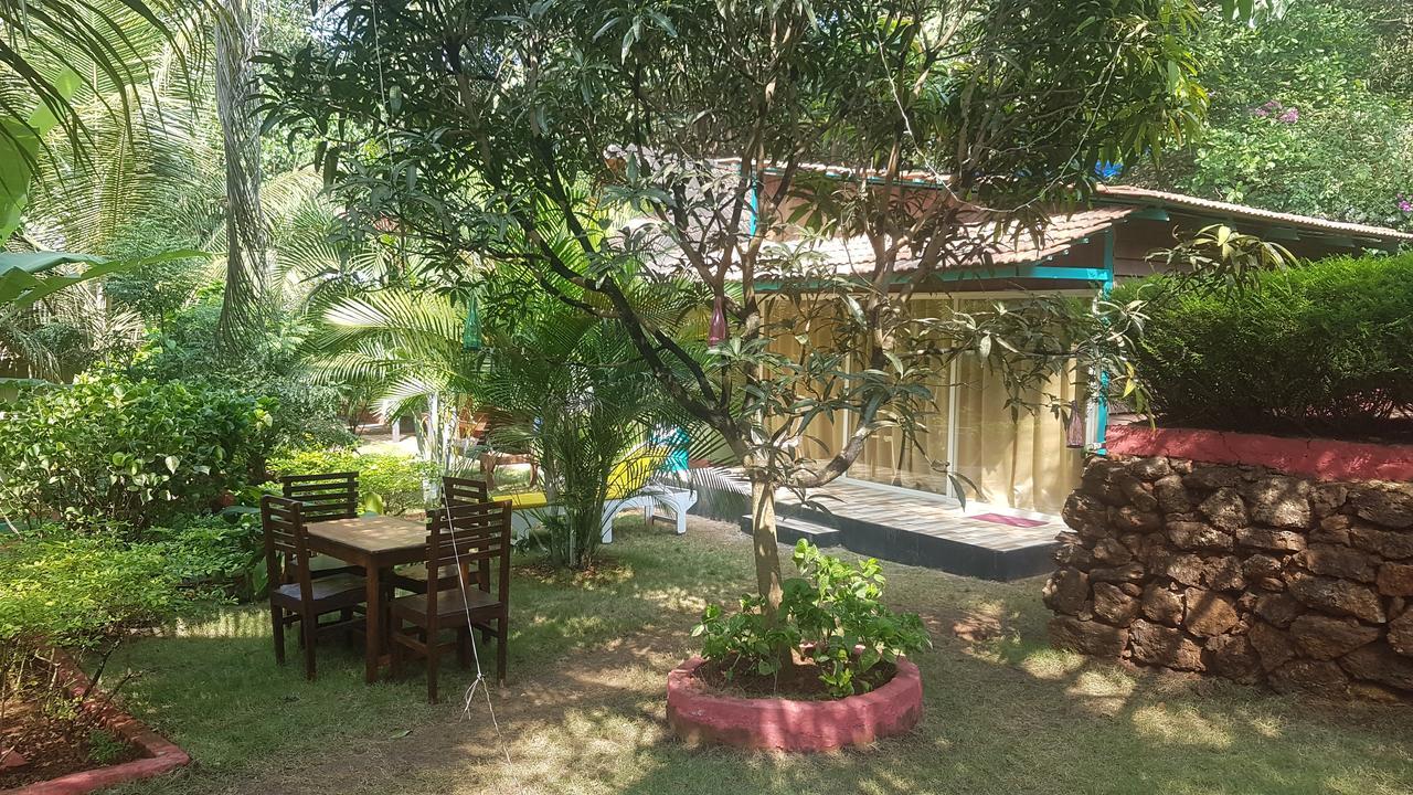 Hostel Curlies Zulu Land Anjuna Zewnętrze zdjęcie